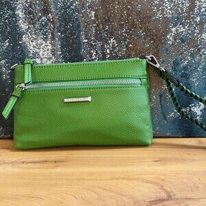 Dana Buchman Pebbled vegan leather brand-new wristlet in Kelly Green Hue